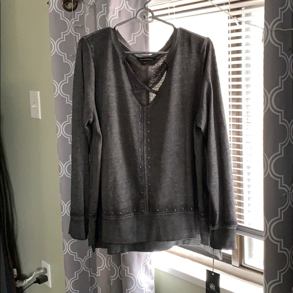 Woman’s Sweatshirt